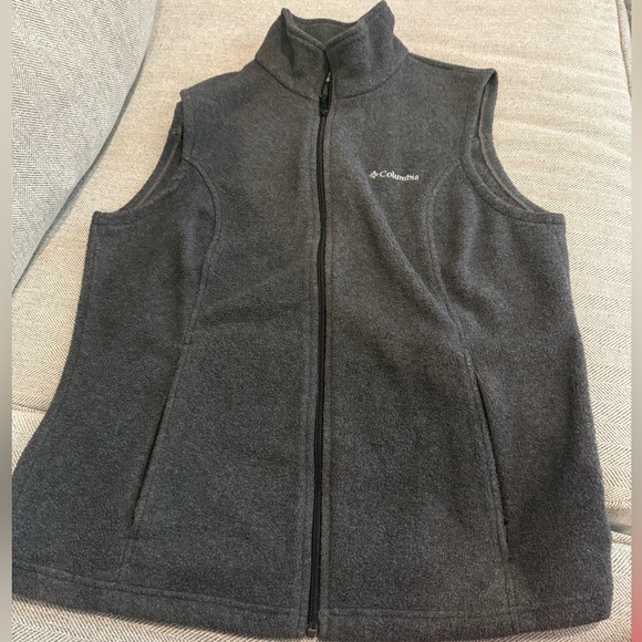 Columbia Tops - columbia vest